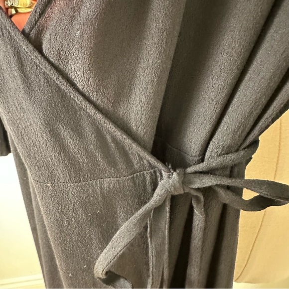 & Other Stories Black V-Neck Wraparound Midi w/3/4 Length Sleeves Sz 12 - Picture 11 of 11